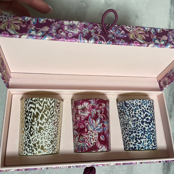 Lilly Pulitzer Votive Candle Set NEW Gift Set - Picture 2 of 3